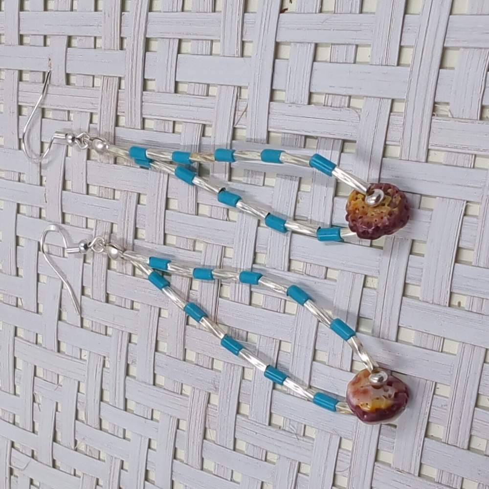 Handmade silver, turquoise spiny oyster dangle earrings - Picture 4 of 4
